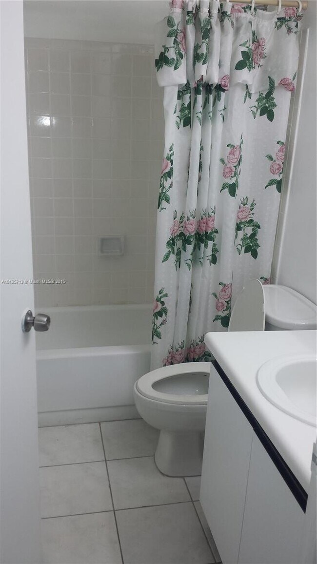 Building Photo - 15615 SW 74th Circle Dr
