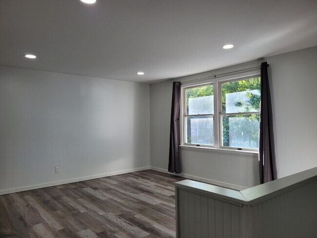 Building Photo - 4980 Caracara Ct