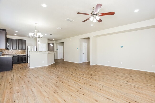 Building Photo - 1218 Bridle Bit