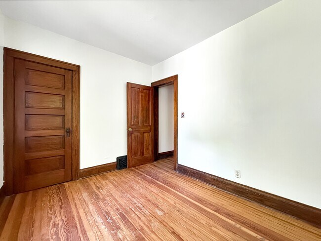 Foto del edificio - 1506 70th St