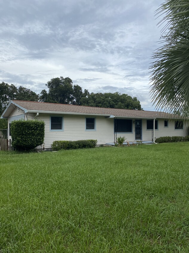 2705 SW 14th St, Ocala, FL 34474 House Rental in Ocala, FL
