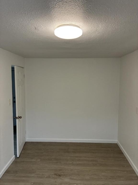 Foto del edificio - 323 Smith Wy