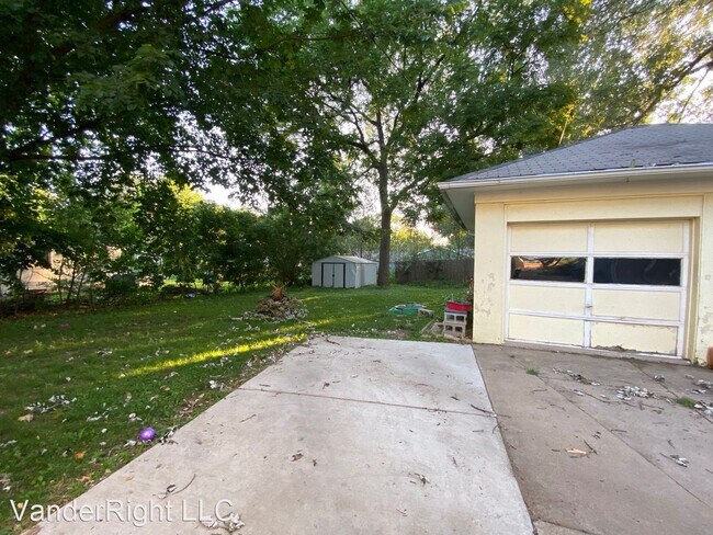 Foto del edificio - 3 br, 1.5 bath House - 2107 S Grange Ave