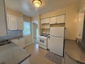 Building Photo - 4909 Florida Ave SW