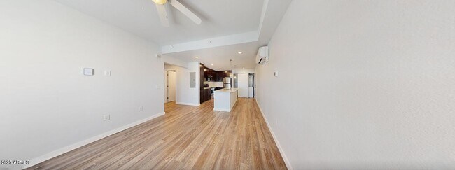 Foto del edificio - 11850 W Fillmore St