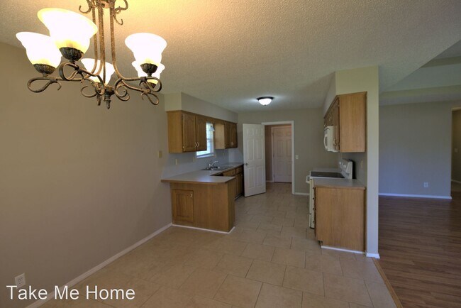 Building Photo - 3 br, 2 bath House - 410 S Harper Ave