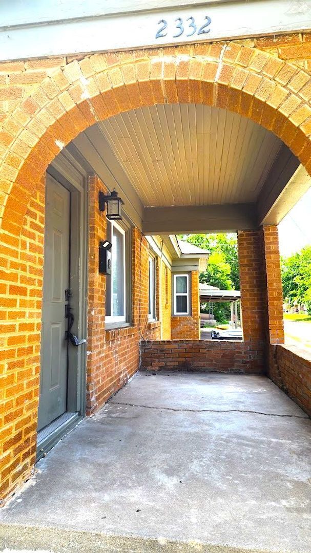 Building Photo - 2 Bed 1 Bath Duplex in the Aurora Addn NW OKC