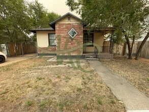 Building Photo - 1640 E Orman Ave