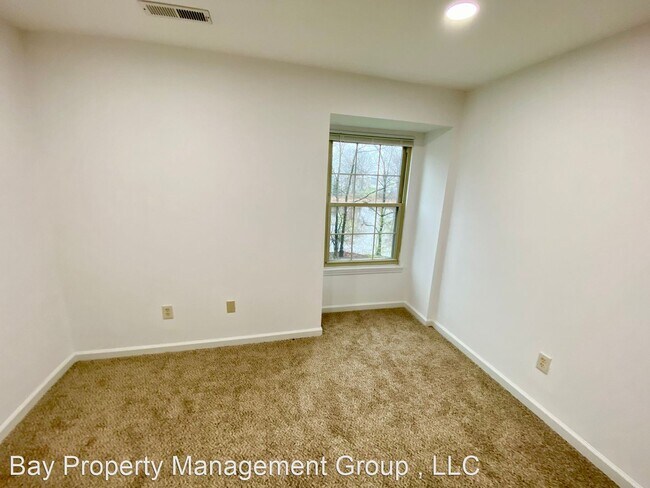 Foto del edificio - 3 br, 1 bath House - 4 Banyan Woods Ct, Un...