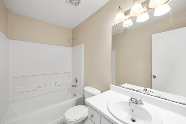 Building Photo - 6158 Settlers Lake Cir E