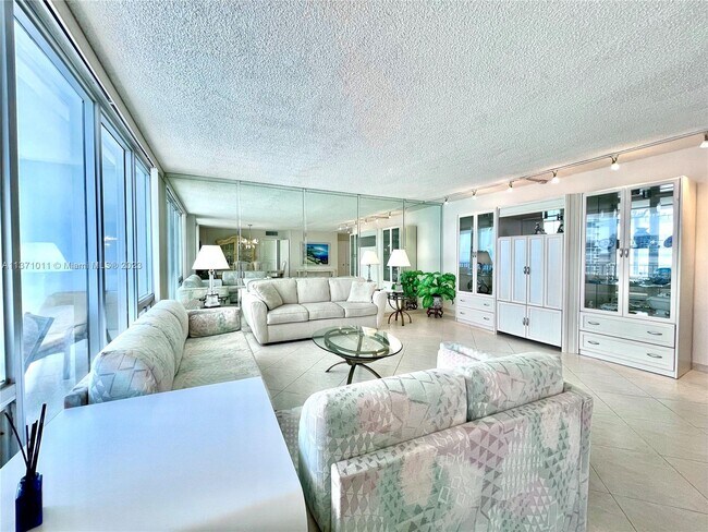 Foto del edificio - 4280 Galt Ocean Dr
