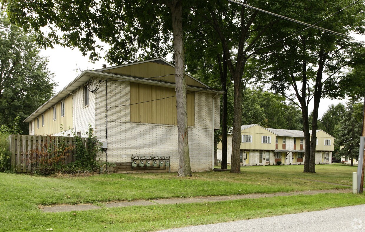 Building Photo - Preston Villa Apartments