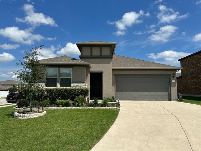 Building Photo - 10901 Mickelson Dr