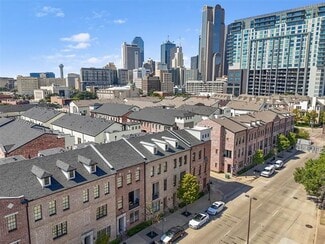 Building Photo - 643 S Cesar Chavez Blvd