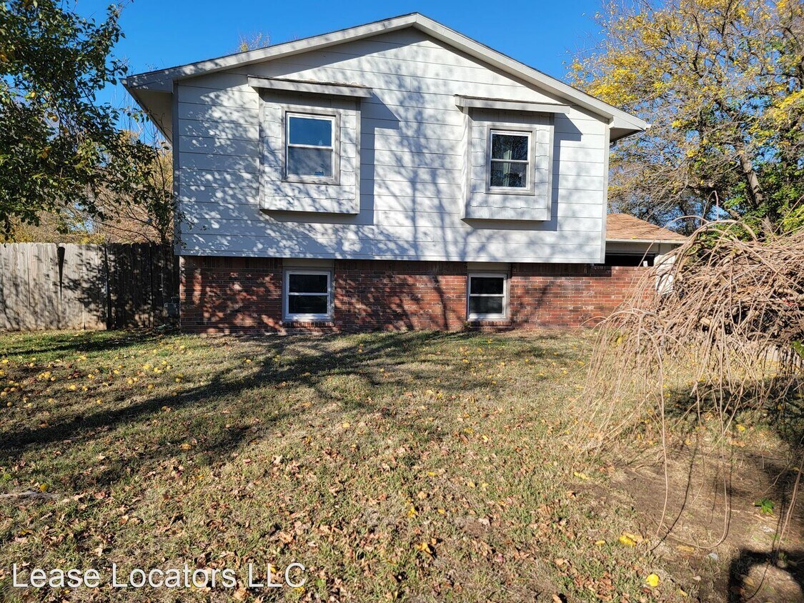 Foto del edificio - 5 br, 3 bath House - 343 N Parkdale Ct.