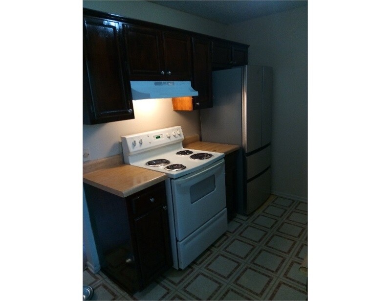 Primary Photo - 1211 E Azalea Park Dr