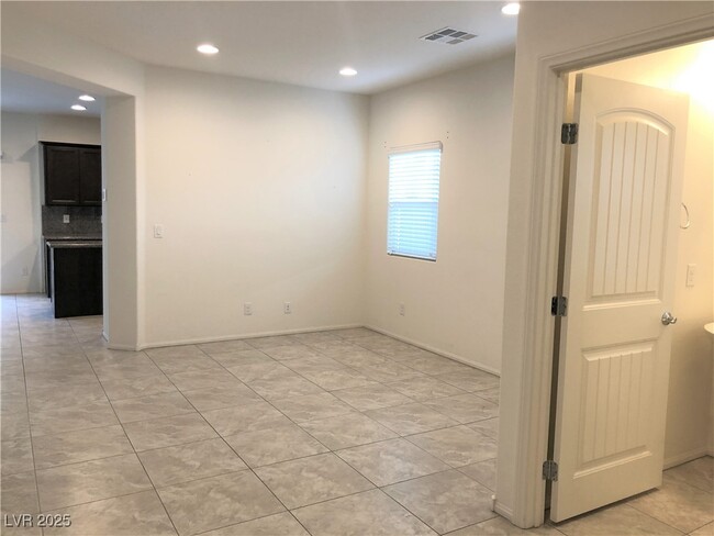Foto del edificio - 8380 Spanish Creek Ct