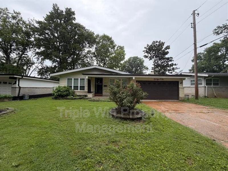 Photo - 10805 LANDSEER DR