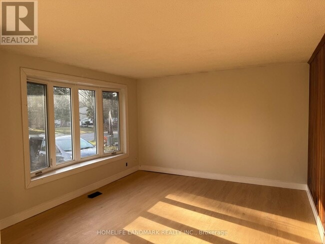 Building Photo - 35 Nisbet Dr