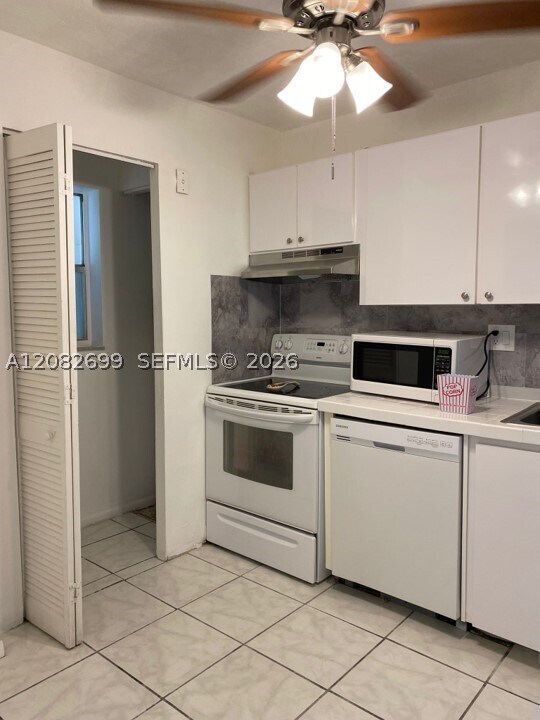 Building Photo - 7831 N Colony Cir