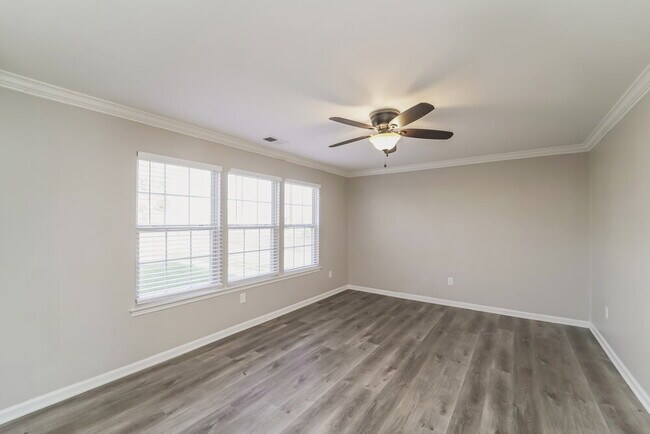 Building Photo - 2454 Saguaro Ln