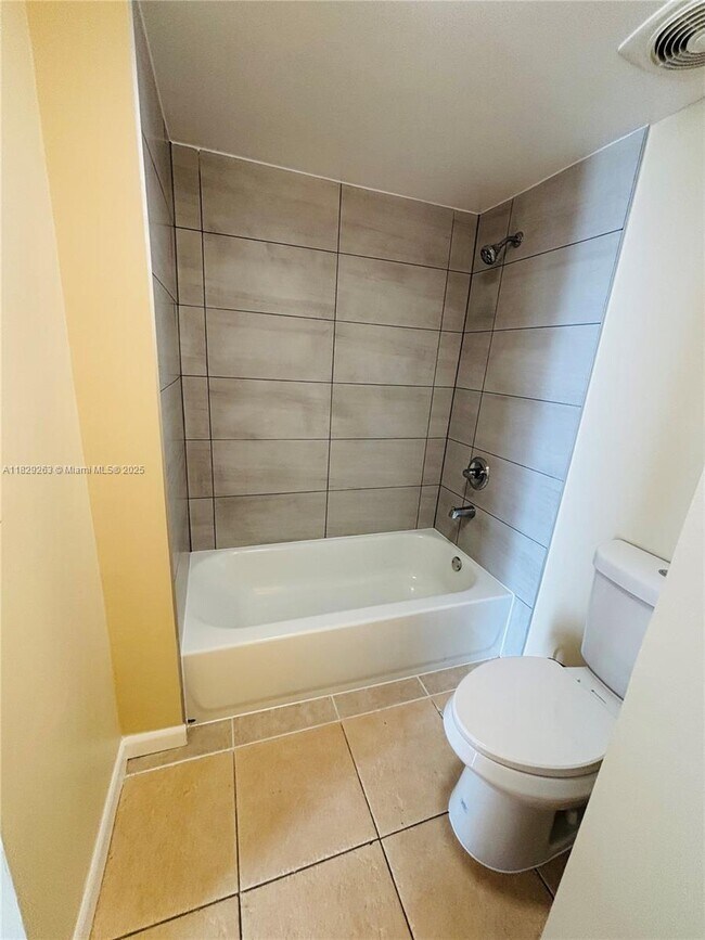 Foto del edificio - 1 bedroom in Dania FL 33004