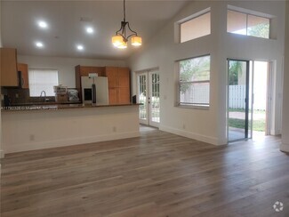 Building Photo - 719 Stanton Dr