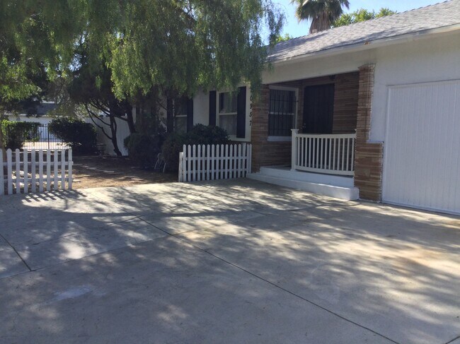 Foto del edificio - 20957 Community St