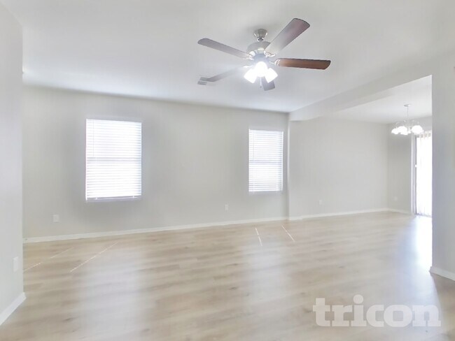 Foto del edificio - 11807 W Aster Dr