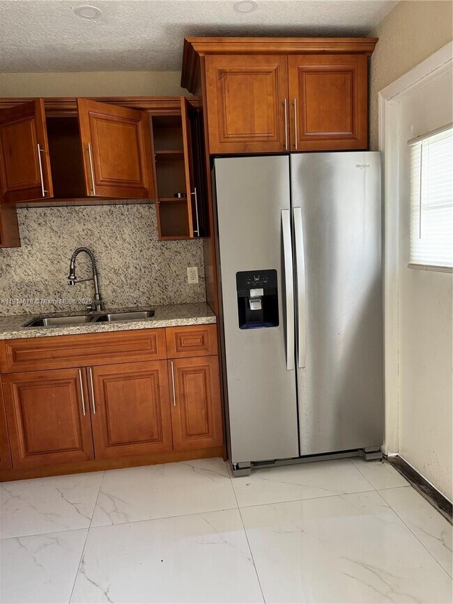 Building Photo - 6235 Dawson St