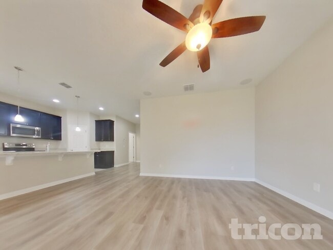 Building Photo - 37124 Scenic Ridge Dr