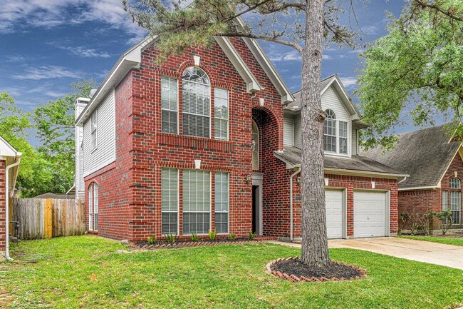 Foto del edificio - 8827 Lawncliff Ln