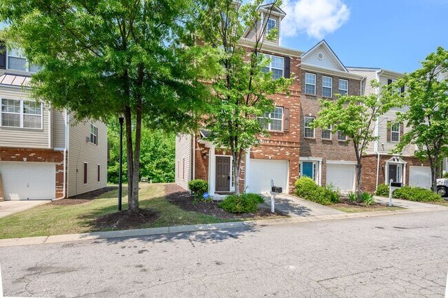 Building Photo - 406 Woodbark Ct