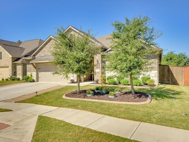 Building Photo - 2125 Sauterne Dr