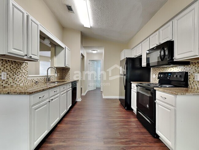 Foto del edificio - 102 Kathryns Ct