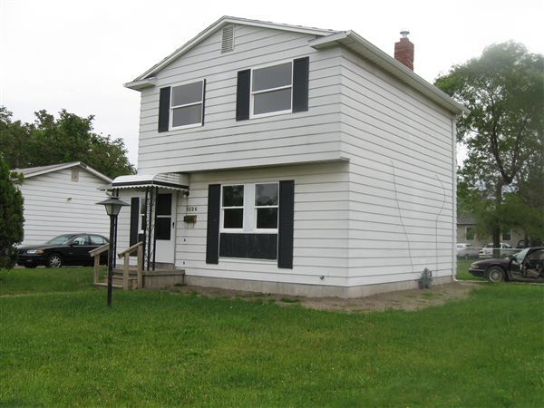 Primary Photo - 2826 Vanness St