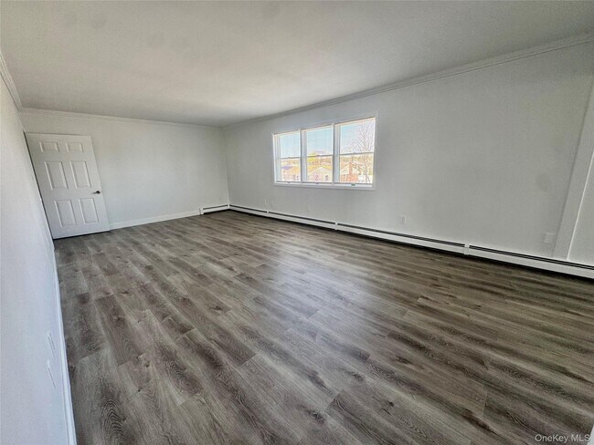 Foto del edificio - 70 Burlington Ave