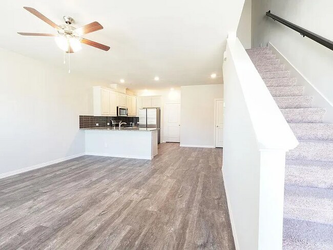 Building Photo - 3429 Solana Cir