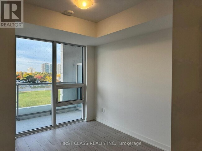 Building Photo - 2033 Kennedy Rd