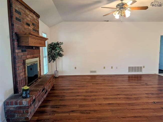 Foto del edificio - 1431 Cherokee Cir
