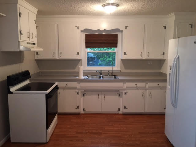 Foto del edificio - 2 BED / 1 BATH DUPLEX