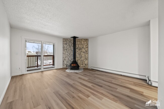 Foto del edificio - 4650 Reka Dr