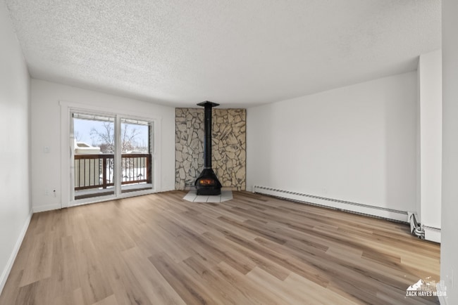 Building Photo - 4650 Reka Dr