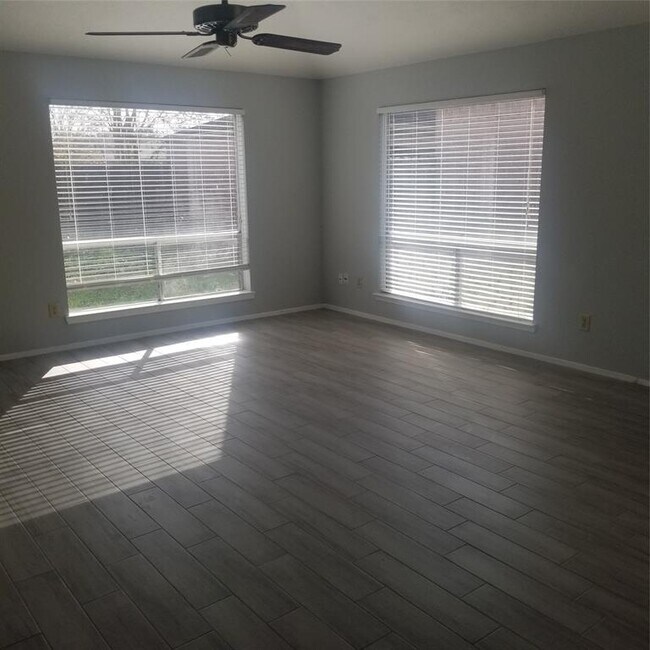Foto del edificio - 13938 Ashdale Ln