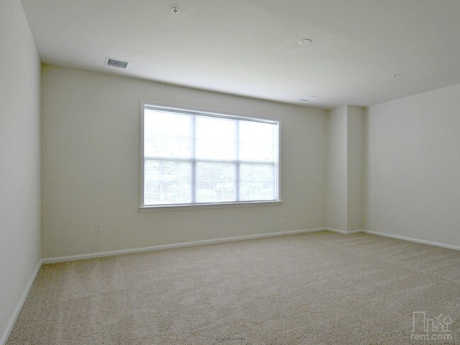 Foto del edificio - 417 Timberlake Dr