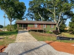 Building Photo - 641 Tom Miller Rd