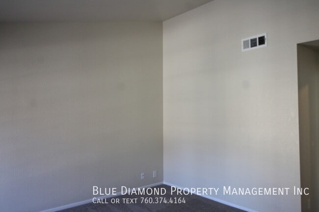 Building Photo - 1023 ficus-
