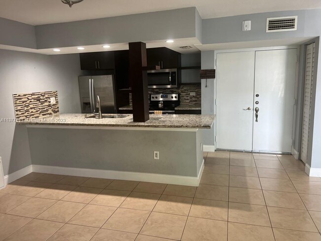 Foto del edificio - 11750 SW 18th St