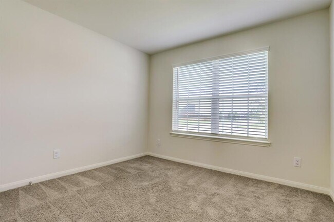Building Photo - 348 Barrel Cactus Dr