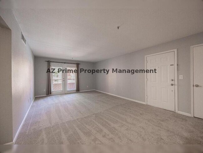 Foto del edificio - 4704 E Paradise Village Pkwy N